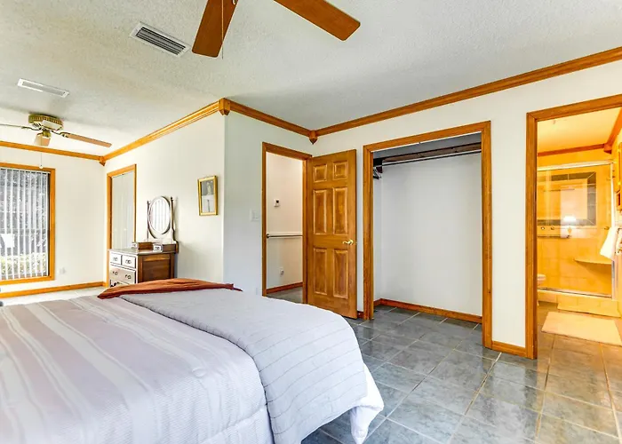 Holiday home ~ 13 Mi To Perdido Bay! *